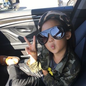 Meet your Posher, Jini